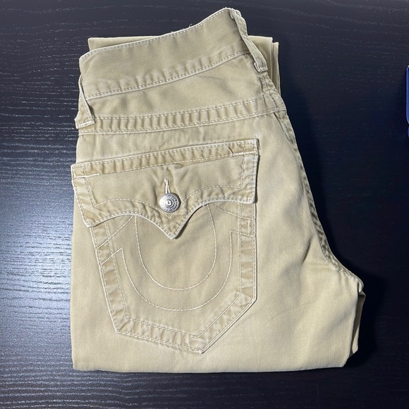 True Religion Other - True religion pant size 28 with flaps